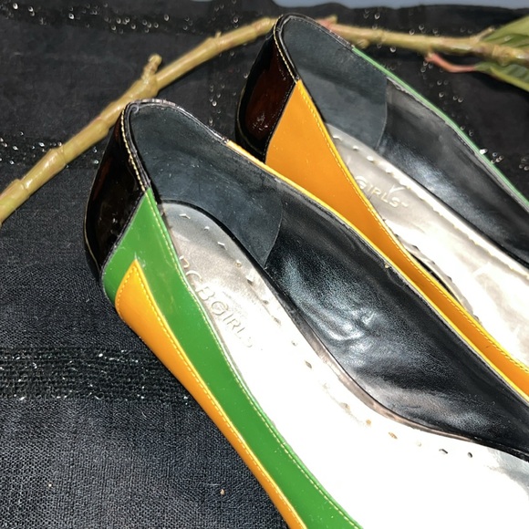 BCBGirls Size 7.5 Peeptoe Colorblock Wedges - Picture 13 of 13